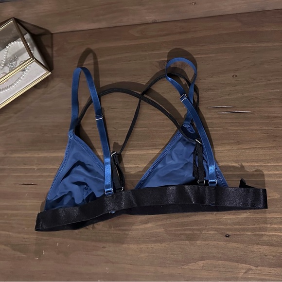 Out From Under S Blue Black Mesh Bralette UO - Picture 4 of 6